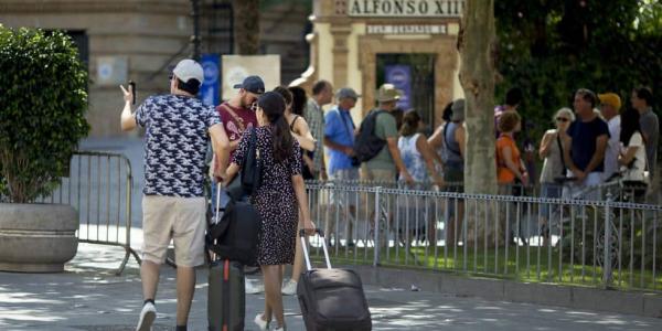 Turistas extranjeros vuelven a elegir España como destino