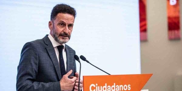 Cs defiende que “los políticos nos tenemos que vacunar cuando nos toque”