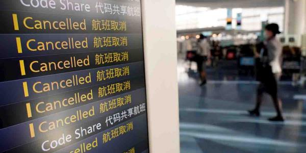 La variante ómicron ha cambiado las reglas del juego en los aeropuertos
