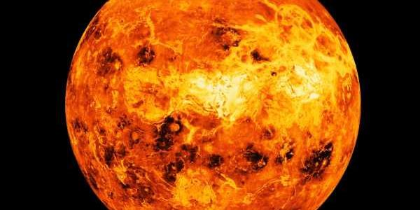 Visión de venus con un tono anaranjado 