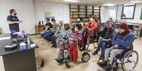 El grupo de personas con discapacidad que lucha por la vida digna