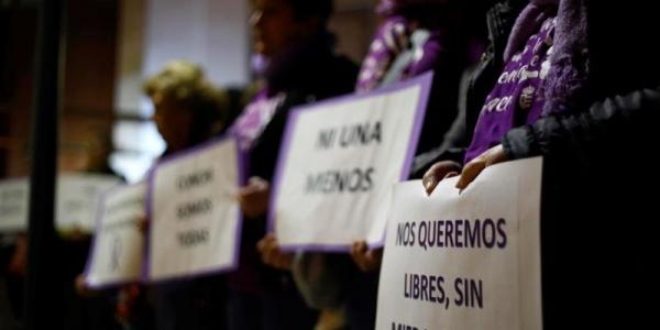 Mujeres en una manifestación contra los asesinatos machistas / EFE