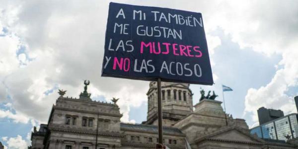 Pancarta en una manifestación contra la violencia de género / Europa Press