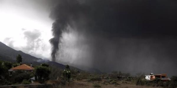 Los gases tóxicos del volcán Cumbre Vieja/Europa Press